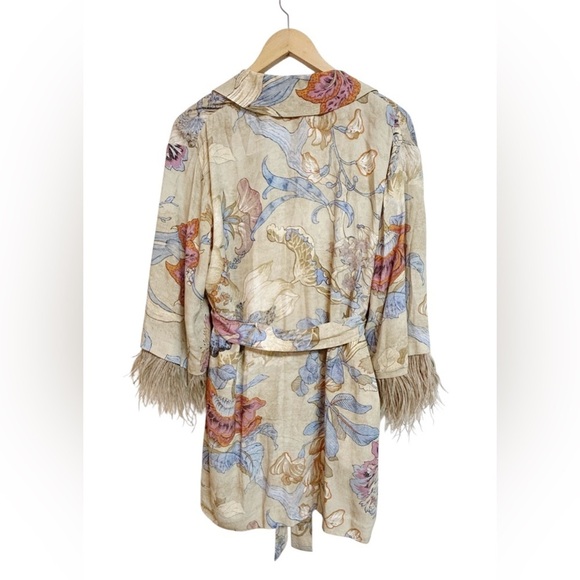 UNGARO Women's Courtney Feather-Trim Wrap Cardigan NEW WITH TAG SIZE US M NWT - Picture 6 of 8